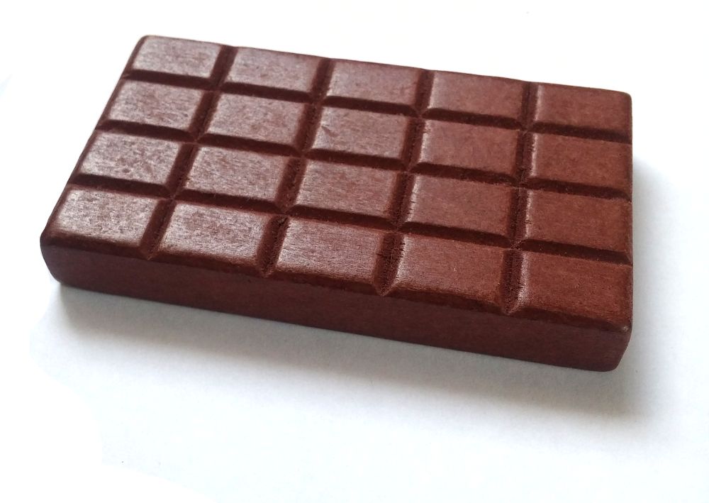 Plaque de chocolat de dînette. Jouet en bois Estia fabriqué en Allemagne
