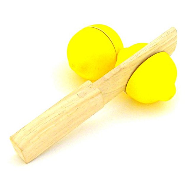 Citron en bois à découper de dinette et marchande, jouet Estia