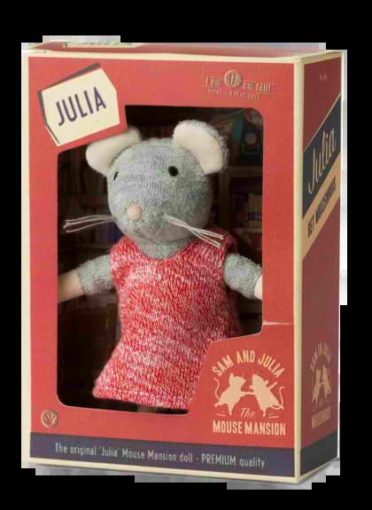 Petite poupée souris Julia