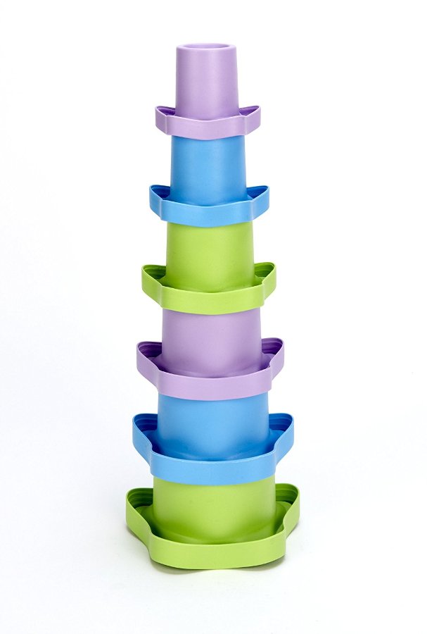 Tasses à empiler, remplir et compter en plastique recyclé Green Toys